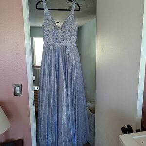 Gorgeous Sparkling Periwinkle Lavender V-Neck Evening Gown Prom